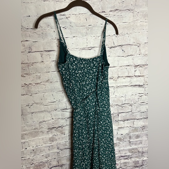 Small Abercrombie & Fitch green floral wrap dress - Picture 6 of 7